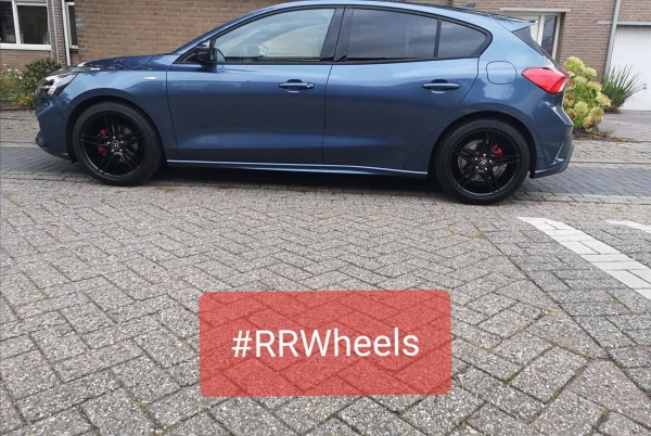 Ford Focus 2019 voorzien van 18 inch 5Ã—108 8J ET45 R1 Wheels.