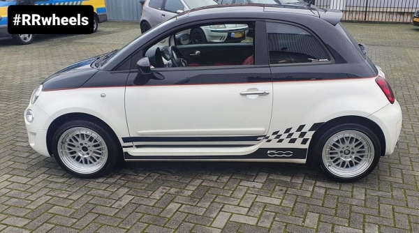 Fiat 500 voorzien van 16 inch 4x100 / 4x114,3 L2S R5 velgen in 7.5J ET30 rondom.