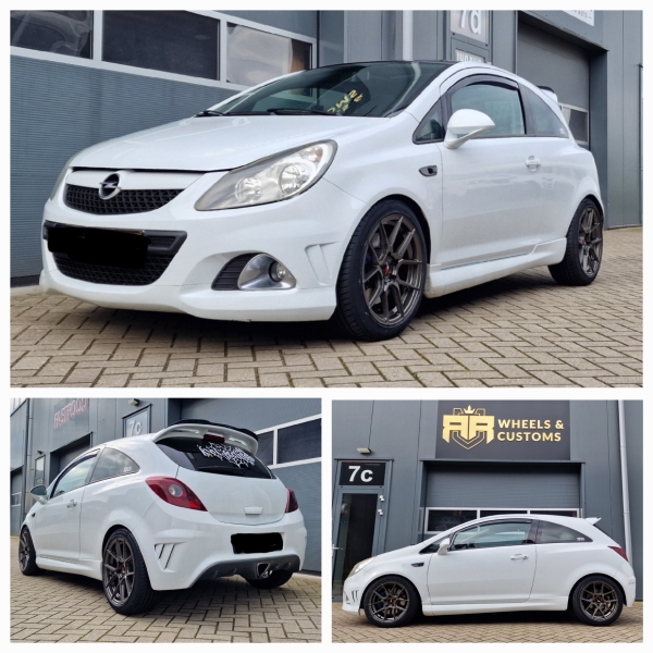 Deze Opel Corsa D 1.6 Turbo hebben wij voorzien van Japan Racing JR30 in 8J ET40 5x110 inclusief nieuwe Vredestein banden in 215 45 17!