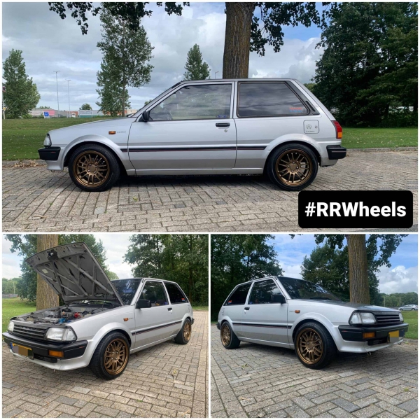 Toyota Starlet KP60 met 15 inch 4x100 J ET35 JF Luxury velgen.