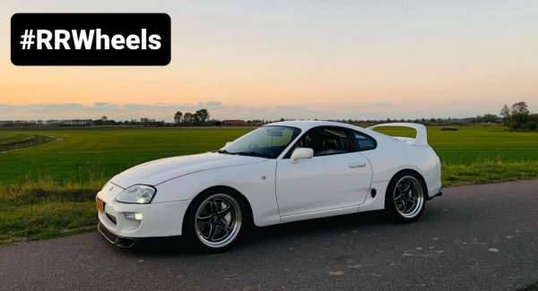 Toyota Supra voorzien van 18 inch Weld Forged velgen in 9.5J ET25 en 10.5J ET30